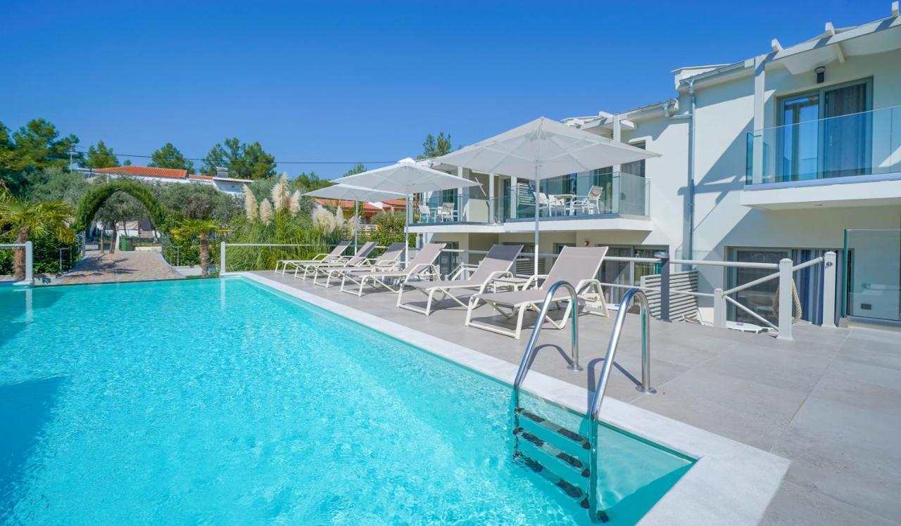 The Elegant Apartments Potos Exterior foto